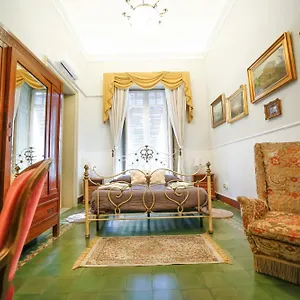 la-casa-di-marcello.taorminaitalyhotels.com/